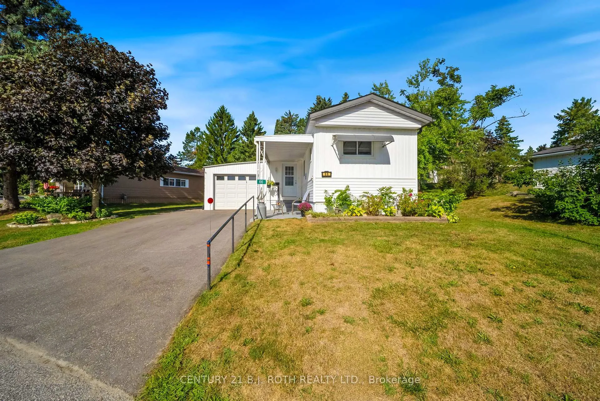 Photo 2 of 66 Cameron Drive, Oro-Medonte, Hawkestone — HOMEH