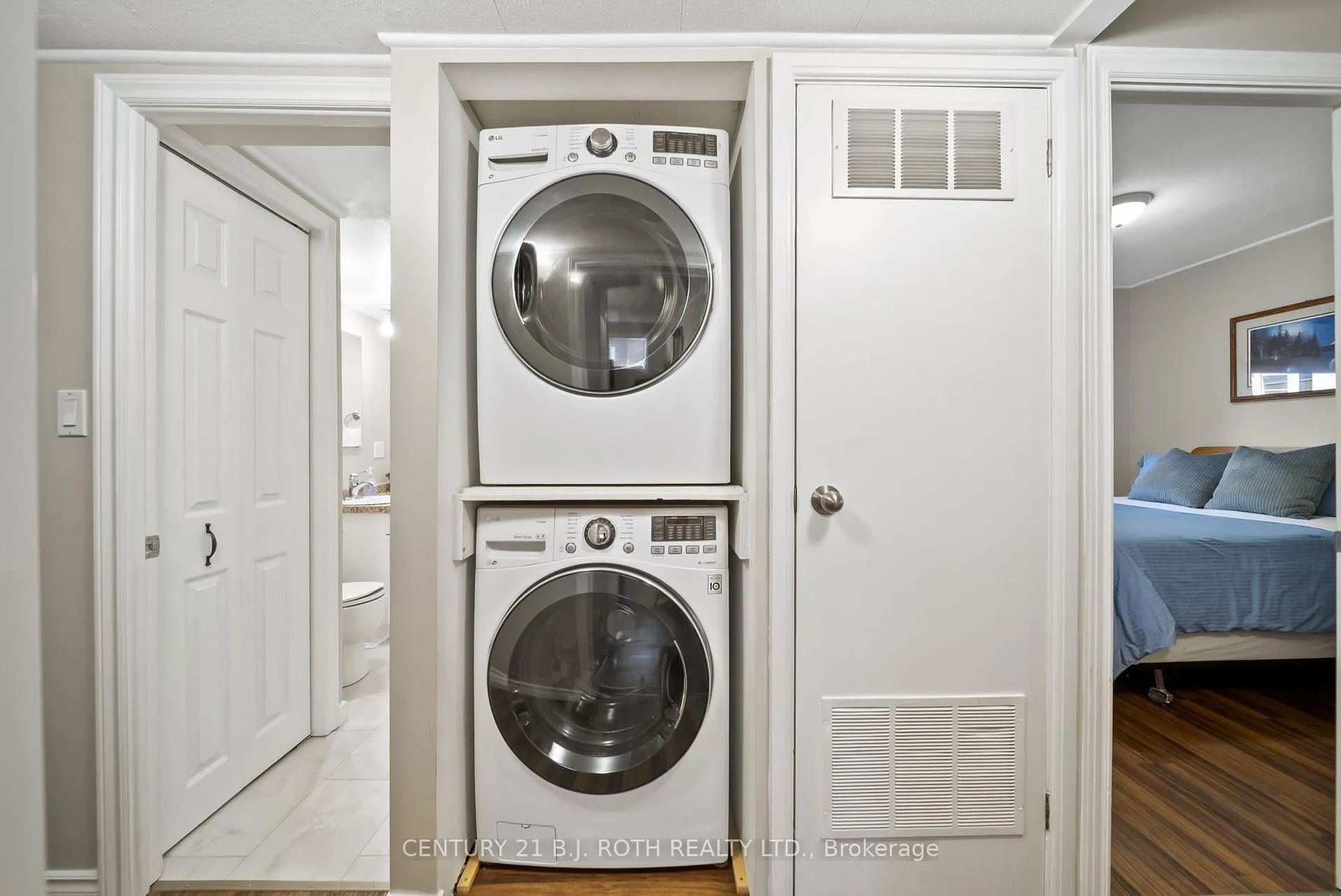 Photo 15 of 66 Cameron Drive, Oro-Medonte, Hawkestone — HOMEH