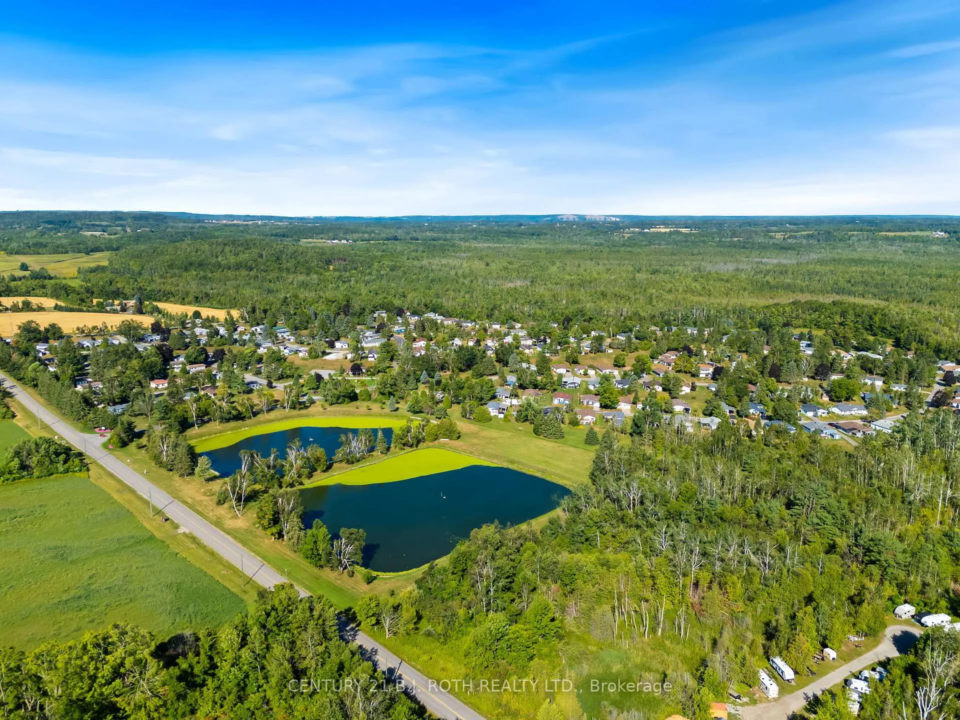 Photo 23 of 66 Cameron Drive, Oro-Medonte, Hawkestone — HOMEH