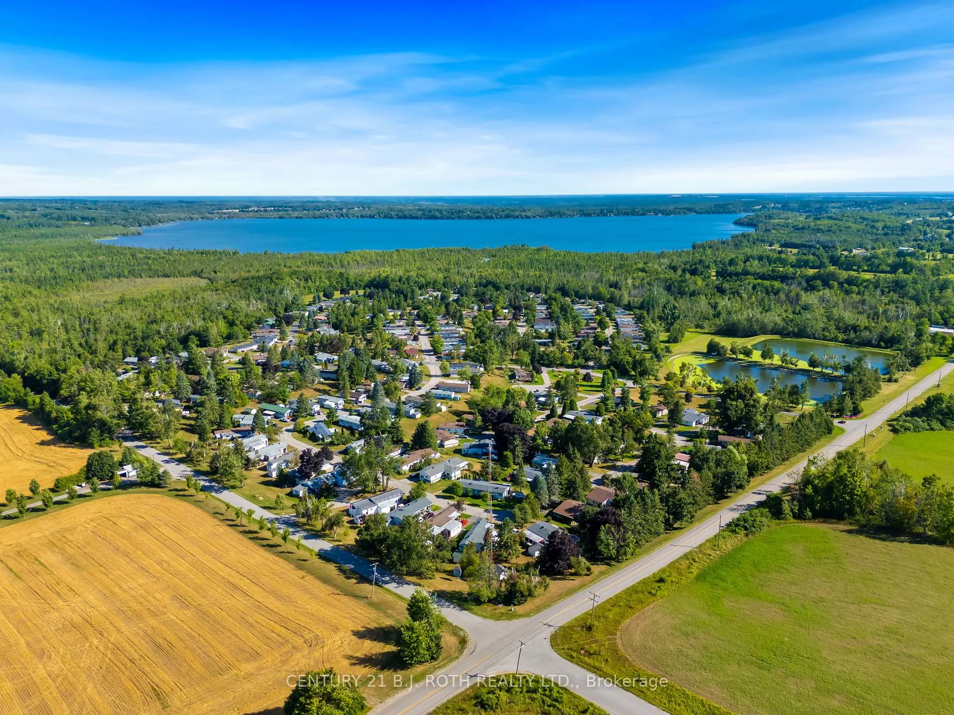 Photo 24 of 66 Cameron Drive, Oro-Medonte, Hawkestone — HOMEH