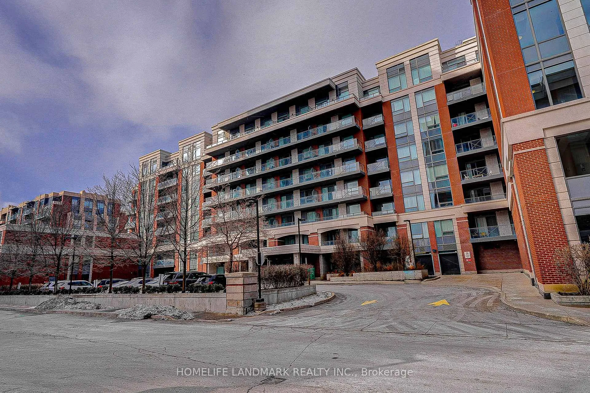 Photo 3 of Unit 327, 8228 Birchmount Road, Markham, Unionville — HOMEH
