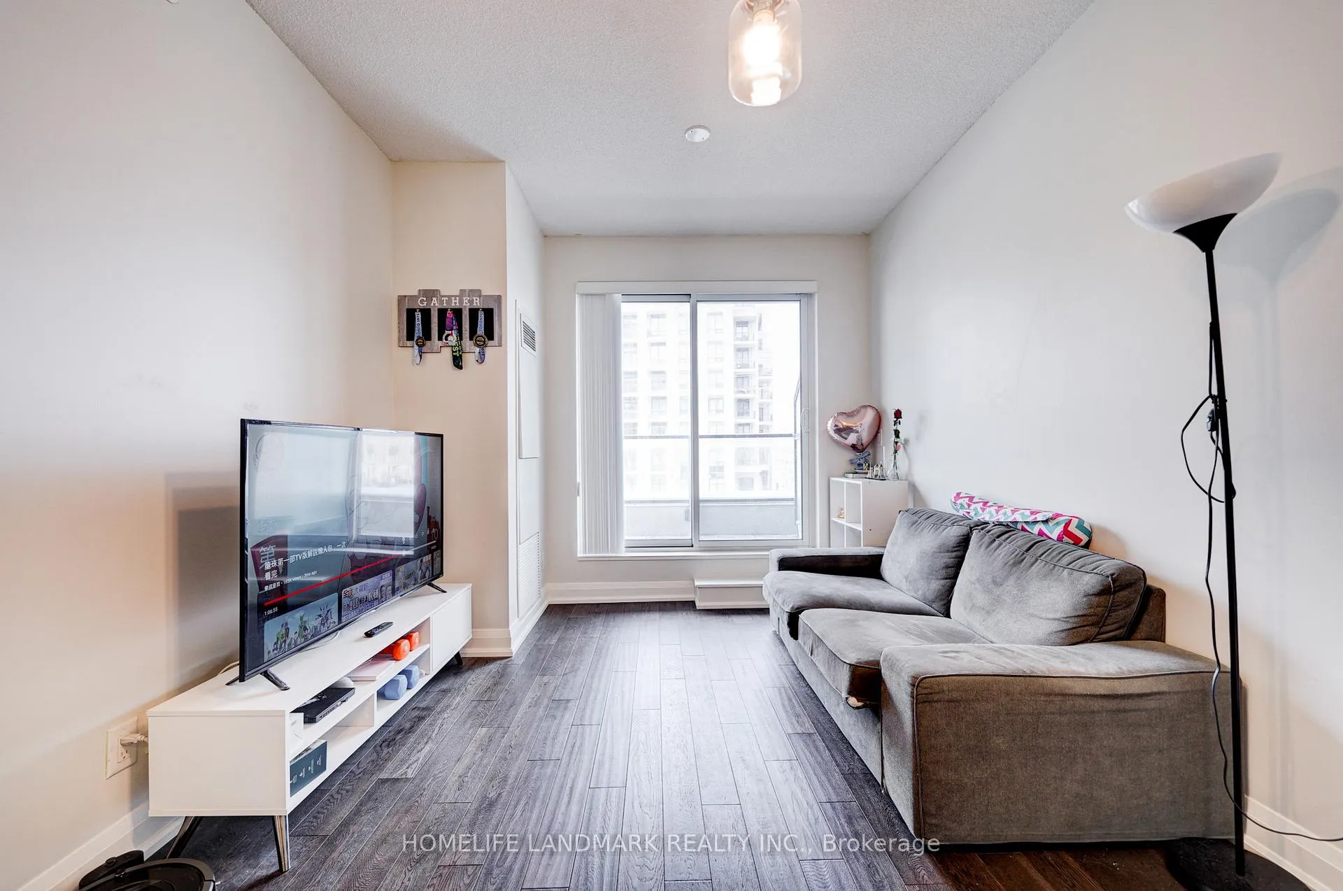Photo 12 of Unit 327, 8228 Birchmount Road, Markham, Unionville — HOMEH