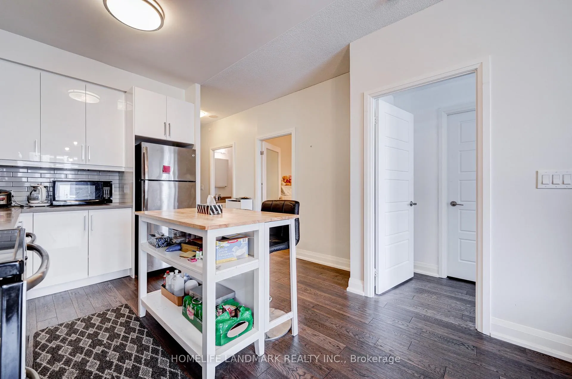 Photo 15 of Unit 327, 8228 Birchmount Road, Markham, Unionville — HOMEH