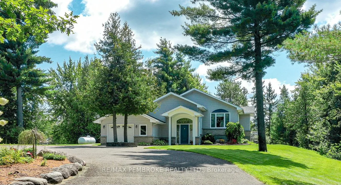 Photo 1 of 115 Island View Drive, North Algona Wilberforce, North Algona/Wilberforce Twp — HOMEH