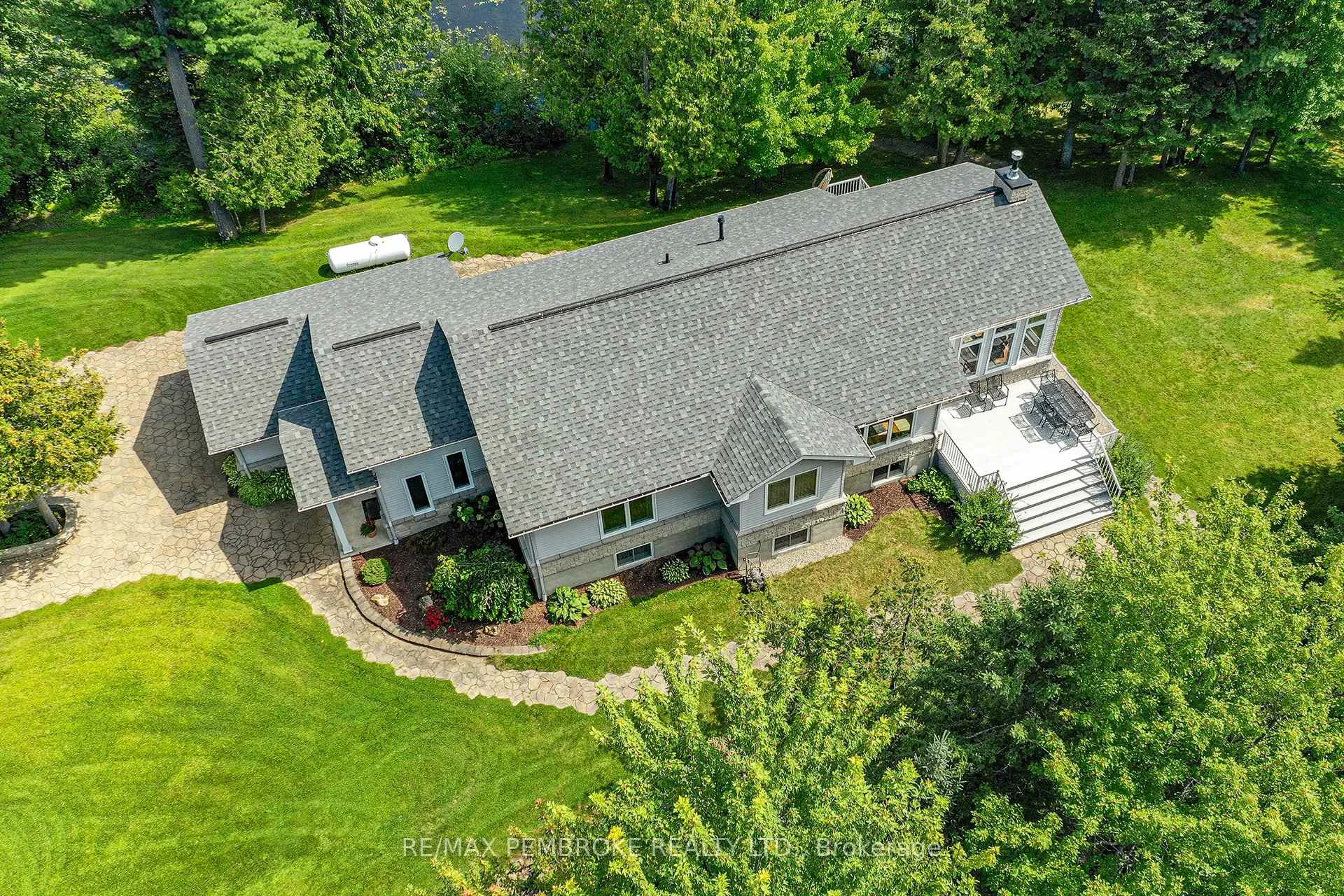 Photo 37 of 115 Island View Drive, North Algona Wilberforce, North Algona/Wilberforce Twp — HOMEH