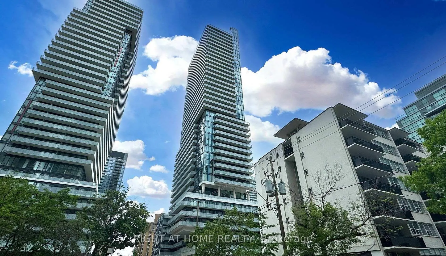 Photo 1 of Unit 1502, 161 Roehampton Avenue, Toronto, Mount Pleasant West — HOMEH