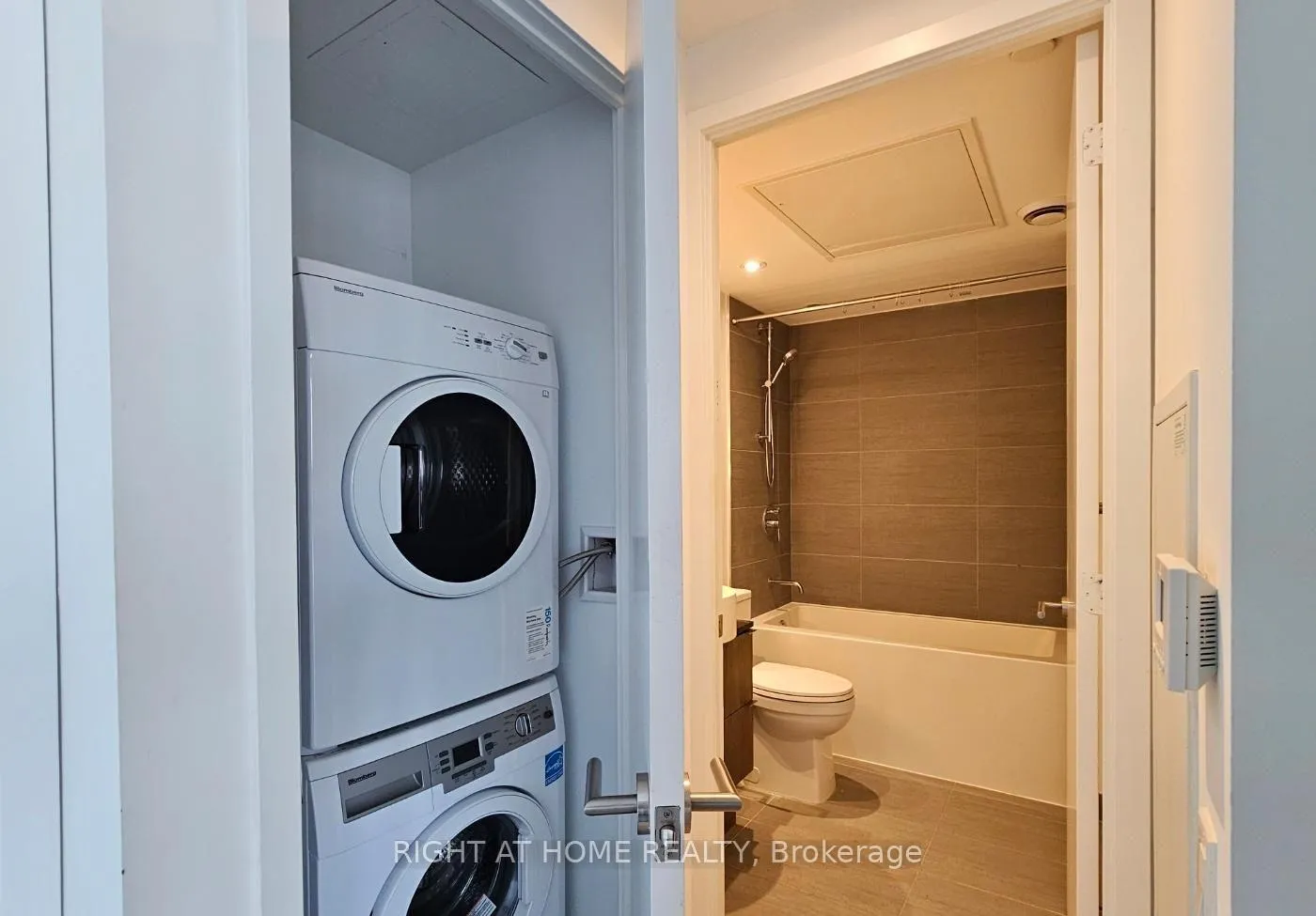 Photo 14 of Unit 1502, 161 Roehampton Avenue, Toronto, Mount Pleasant West — HOMEH
