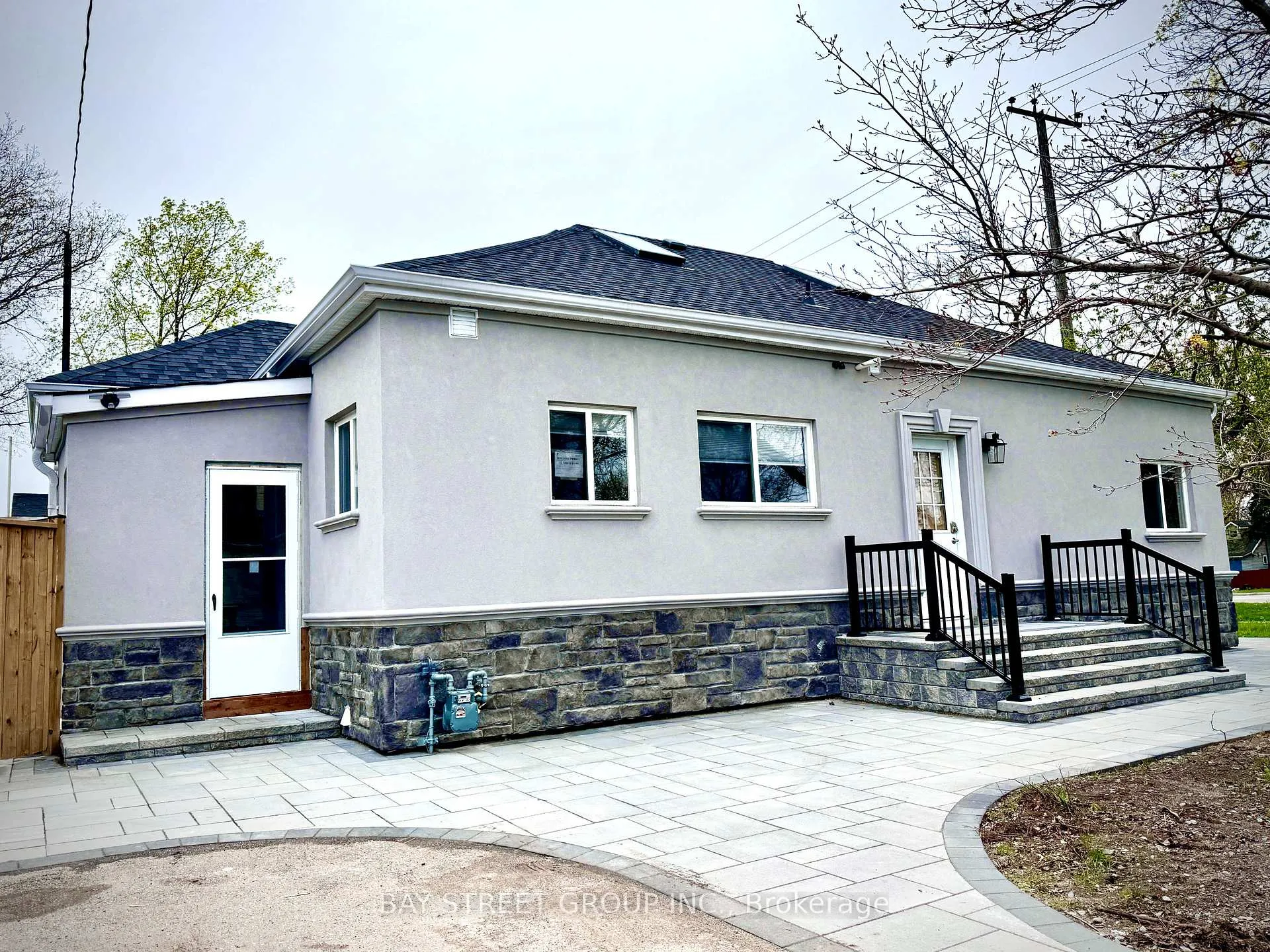 Photo 1 of Unit 101, 831 Beach Boulevard, Hamilton, Hamilton Beach — HOMEH