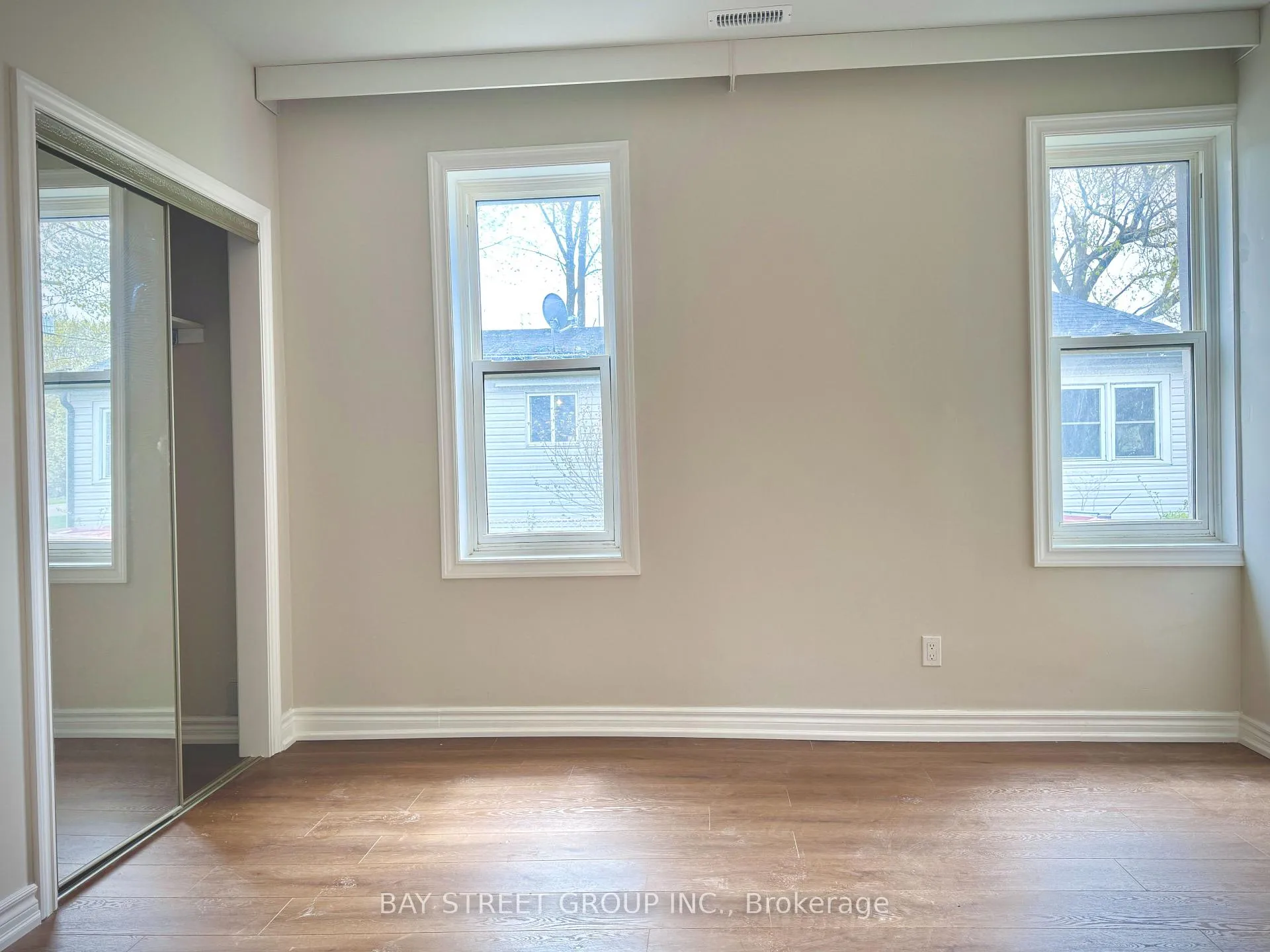 Photo 5 of Unit 101, 831 Beach Boulevard, Hamilton, Hamilton Beach — HOMEH