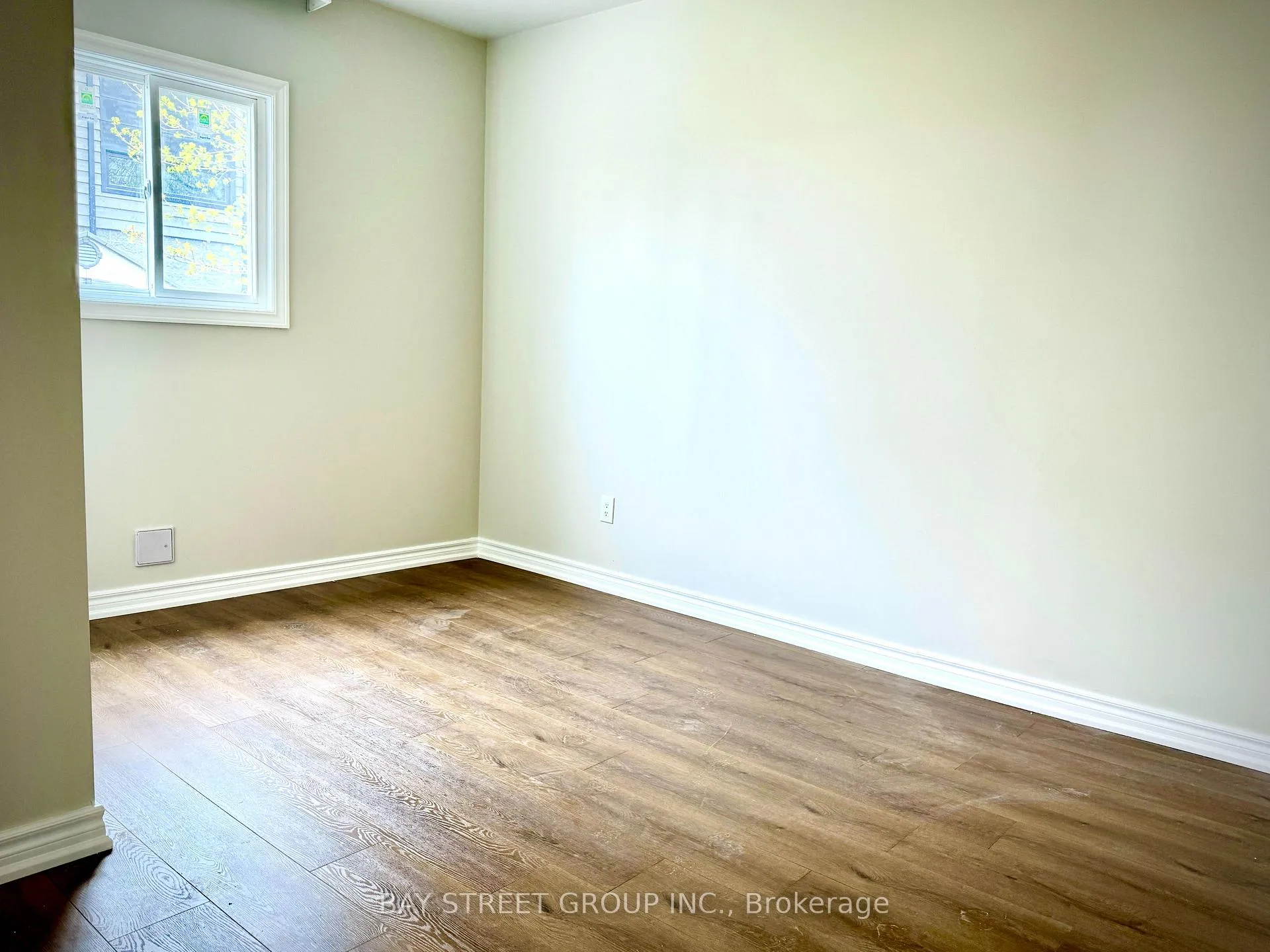Photo 6 of Unit 101, 831 Beach Boulevard, Hamilton, Hamilton Beach — HOMEH