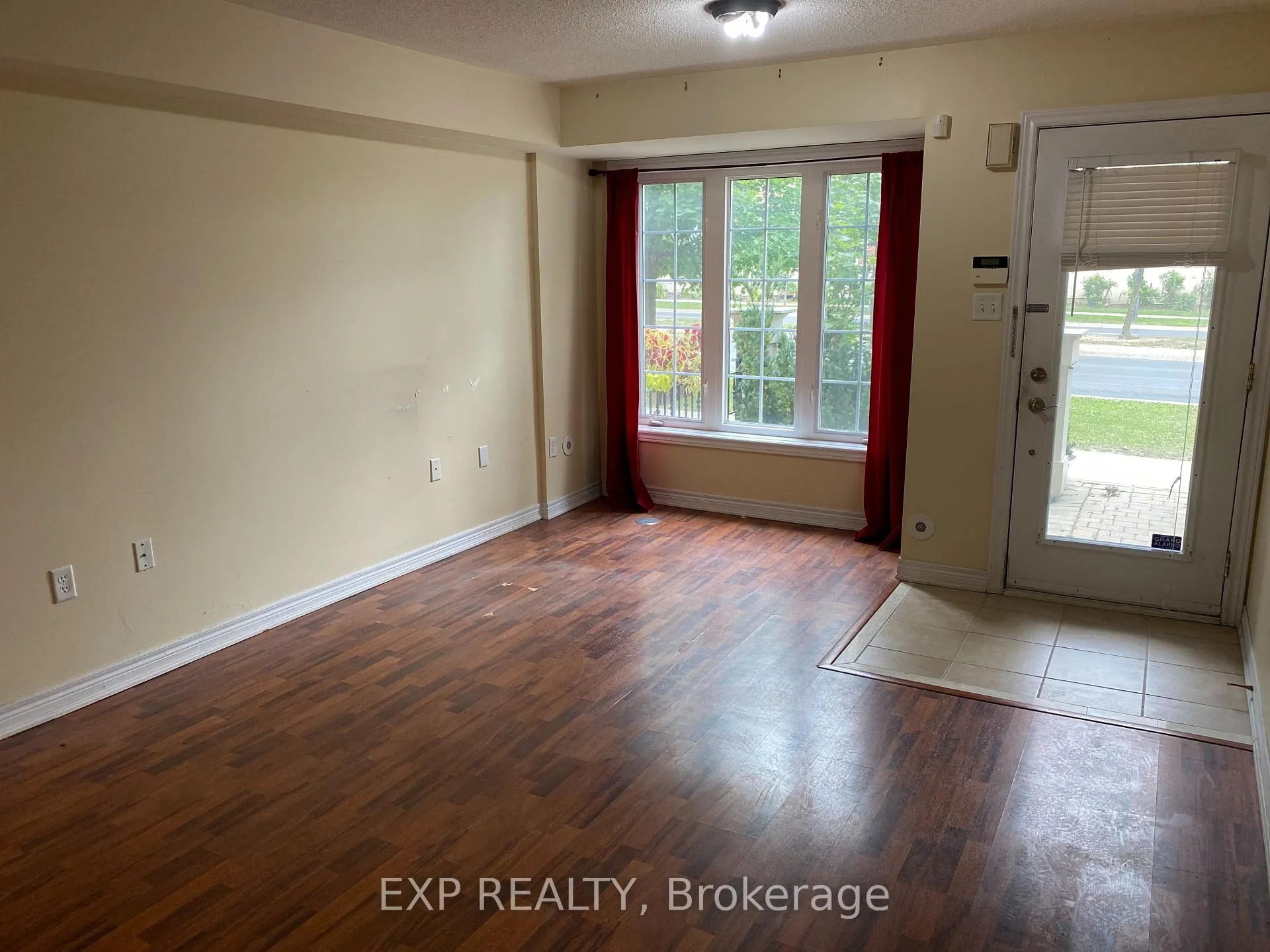 Photo 2 of 2765 Bur Oak Avenue, Markham, Cornell — HOMEH