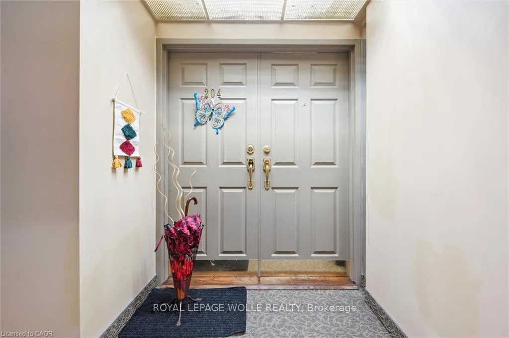 Photo 2 of Unit 204, 3267 King Street E, Kitchener, Chicopee/Freeport — HOMEH