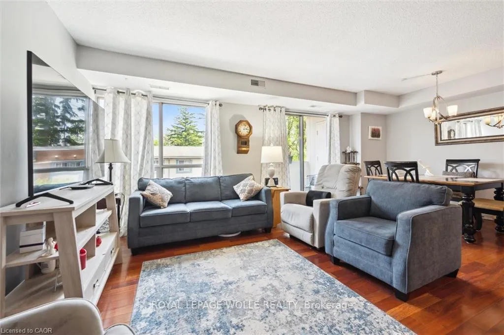 Photo 4 of Unit 204, 3267 King Street E, Kitchener, Chicopee/Freeport — HOMEH