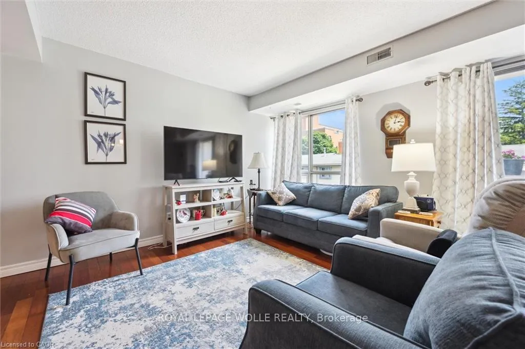 Photo 6 of Unit 204, 3267 King Street E, Kitchener, Chicopee/Freeport — HOMEH