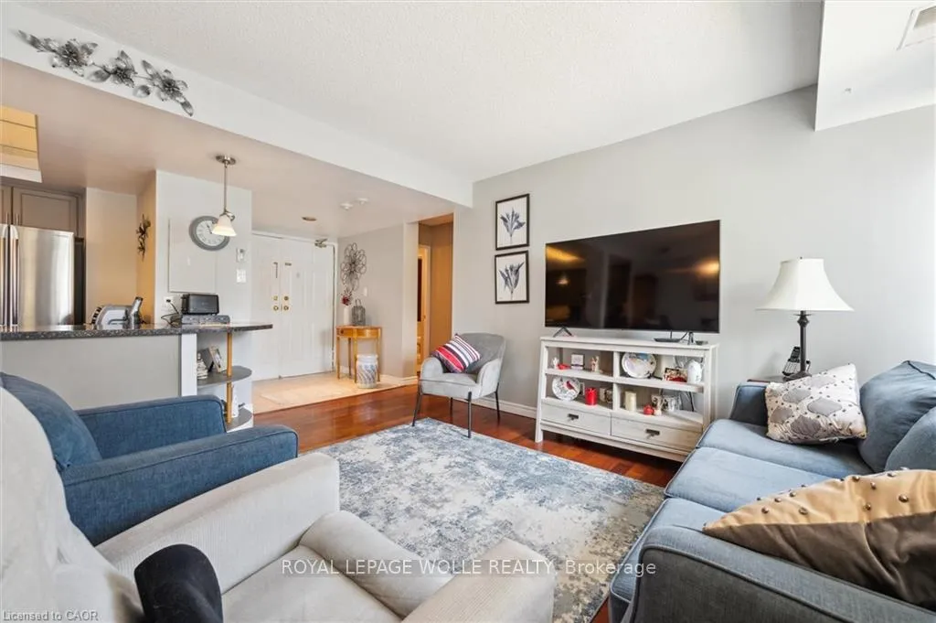 Photo 7 of Unit 204, 3267 King Street E, Kitchener, Chicopee/Freeport — HOMEH