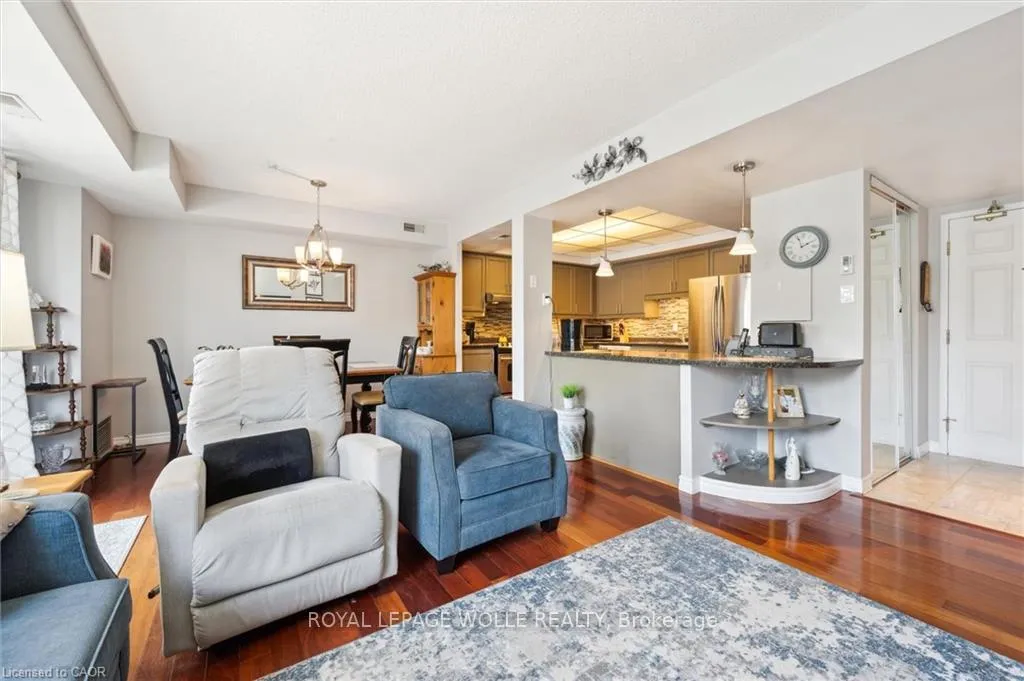 Photo 8 of Unit 204, 3267 King Street E, Kitchener, Chicopee/Freeport — HOMEH