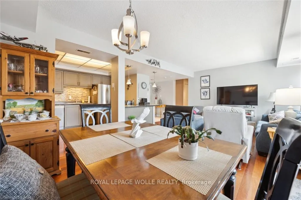 Photo 11 of Unit 204, 3267 King Street E, Kitchener, Chicopee/Freeport — HOMEH