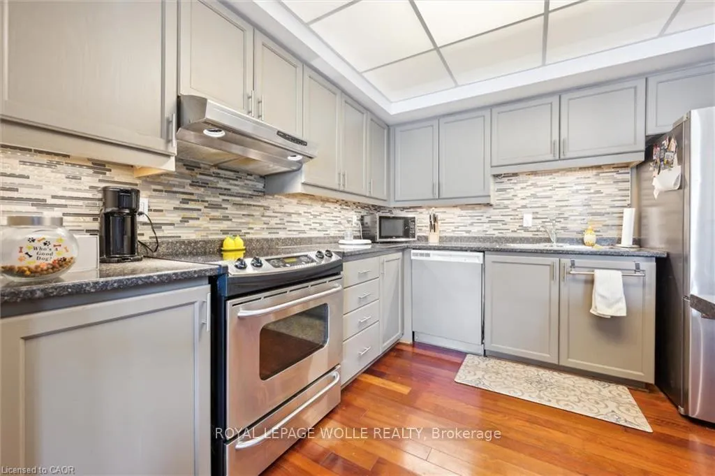 Photo 12 of Unit 204, 3267 King Street E, Kitchener, Chicopee/Freeport — HOMEH