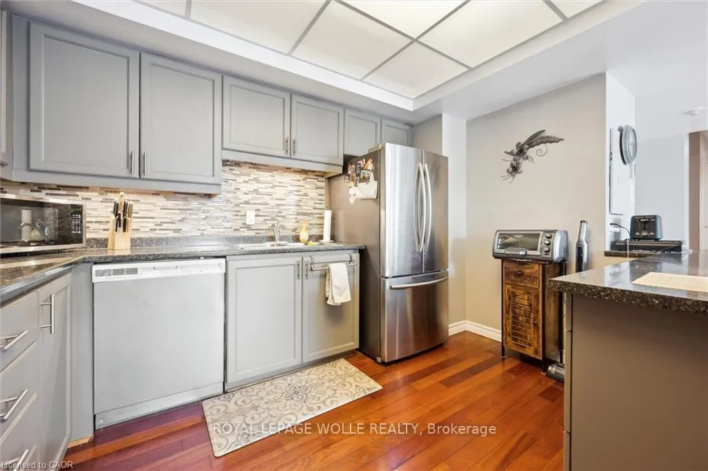 Photo 13 of Unit 204, 3267 King Street E, Kitchener, Chicopee/Freeport — HOMEH