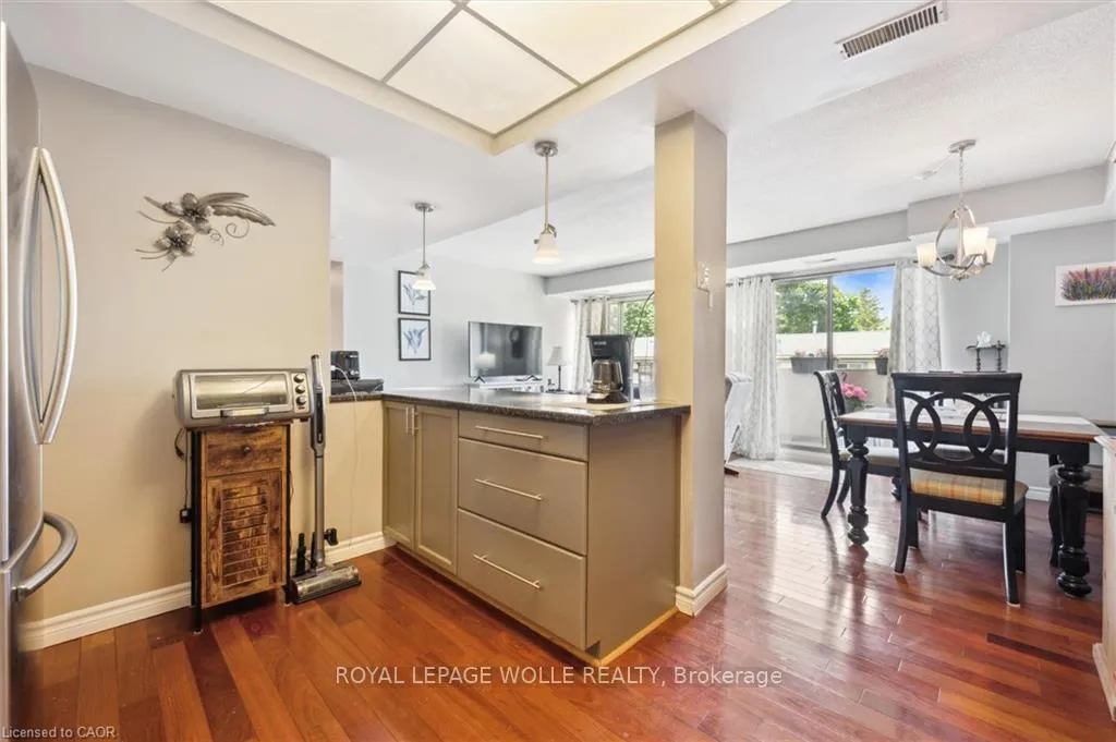 Photo 14 of Unit 204, 3267 King Street E, Kitchener, Chicopee/Freeport — HOMEH