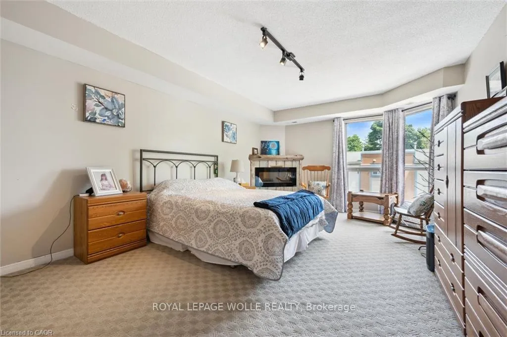 Photo 16 of Unit 204, 3267 King Street E, Kitchener, Chicopee/Freeport — HOMEH