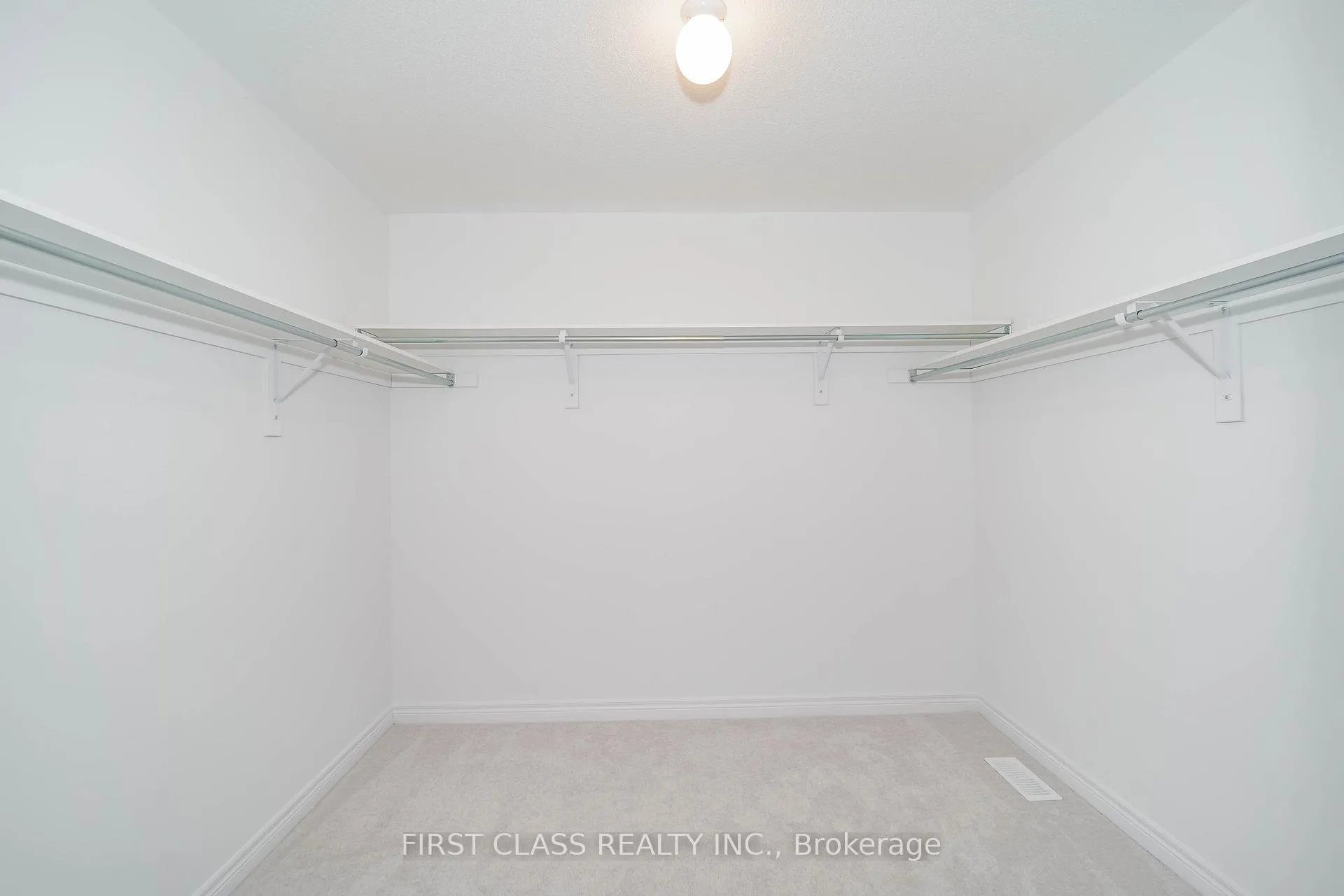 Photo 17 of 101 Thicketwood Avenue, Barrie, Rural Barrie Southeast — HOMEH