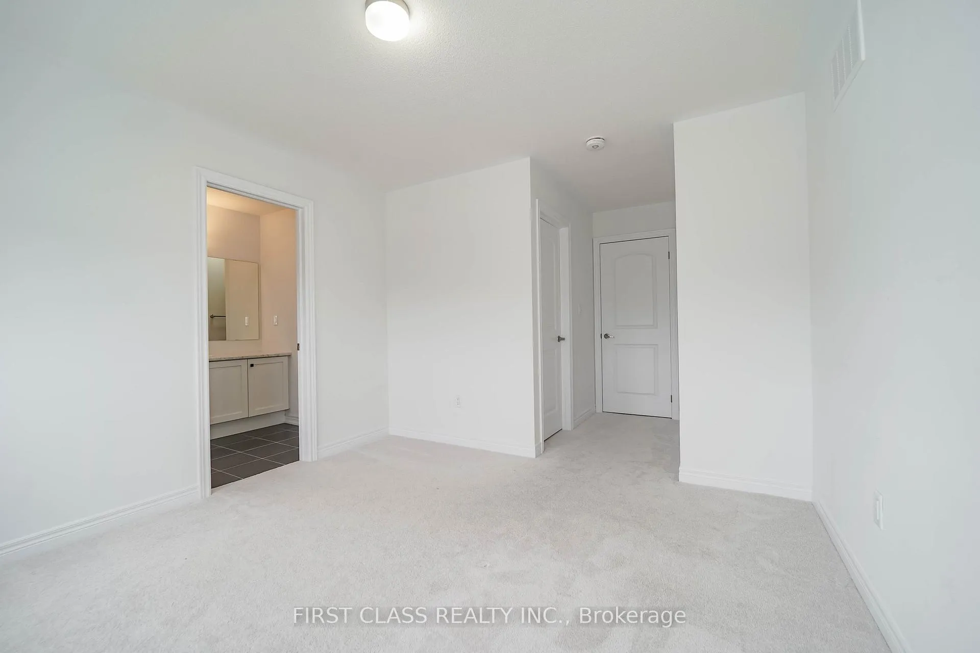 Photo 24 of 101 Thicketwood Avenue, Barrie, Rural Barrie Southeast — HOMEH