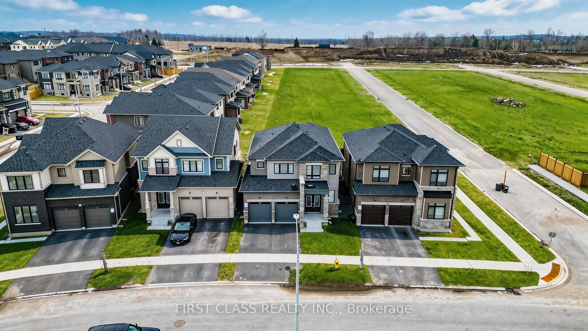 Photo 39 of 101 Thicketwood Avenue, Barrie, Rural Barrie Southeast — HOMEH