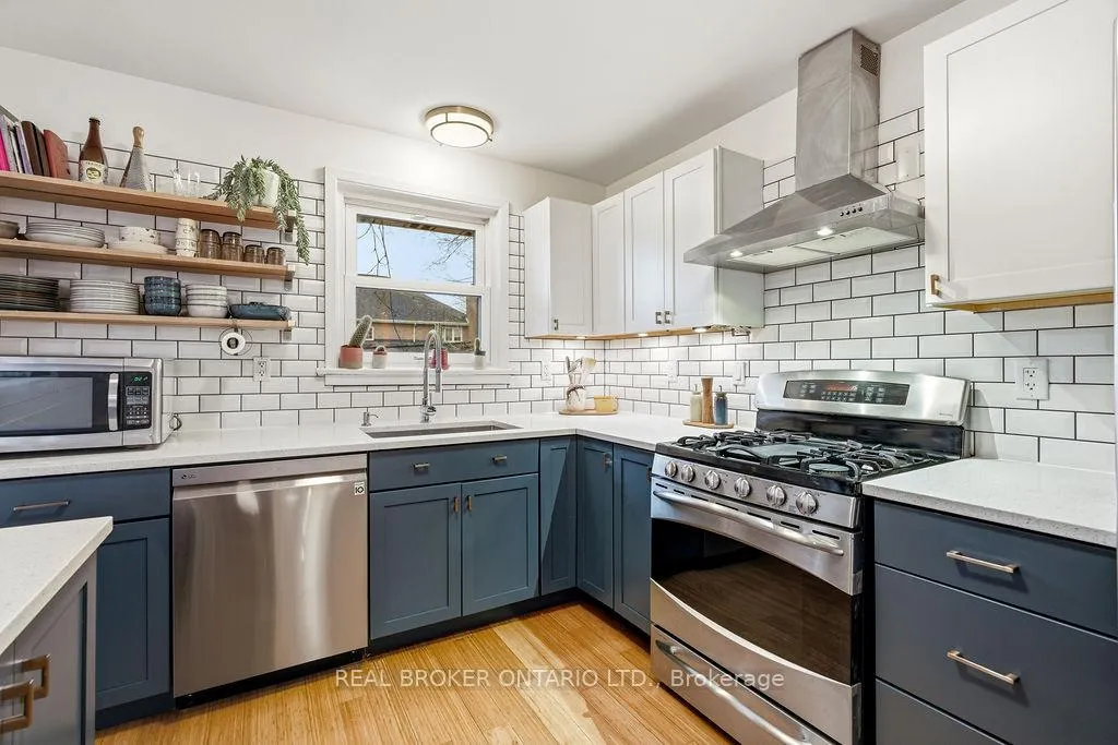 Photo 9 of 2086 Blossom Drive, Ottawa, Applewood Acres — HOMEH