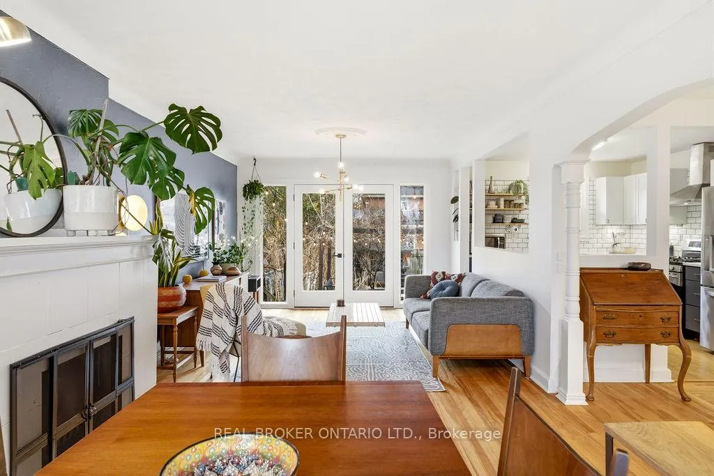 Photo 13 of 2086 Blossom Drive, Ottawa, Applewood Acres — HOMEH