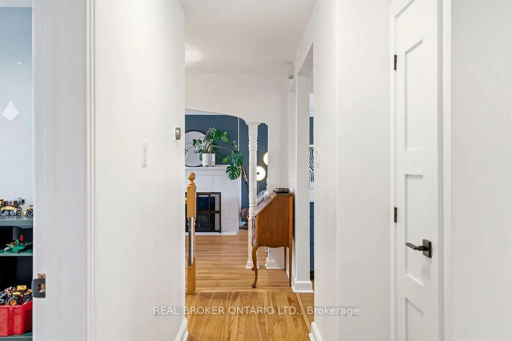 Photo 19 of 2086 Blossom Drive, Ottawa, Applewood Acres — HOMEH