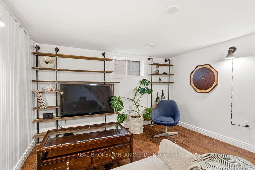 Photo 26 of 2086 Blossom Drive, Ottawa, Applewood Acres — HOMEH