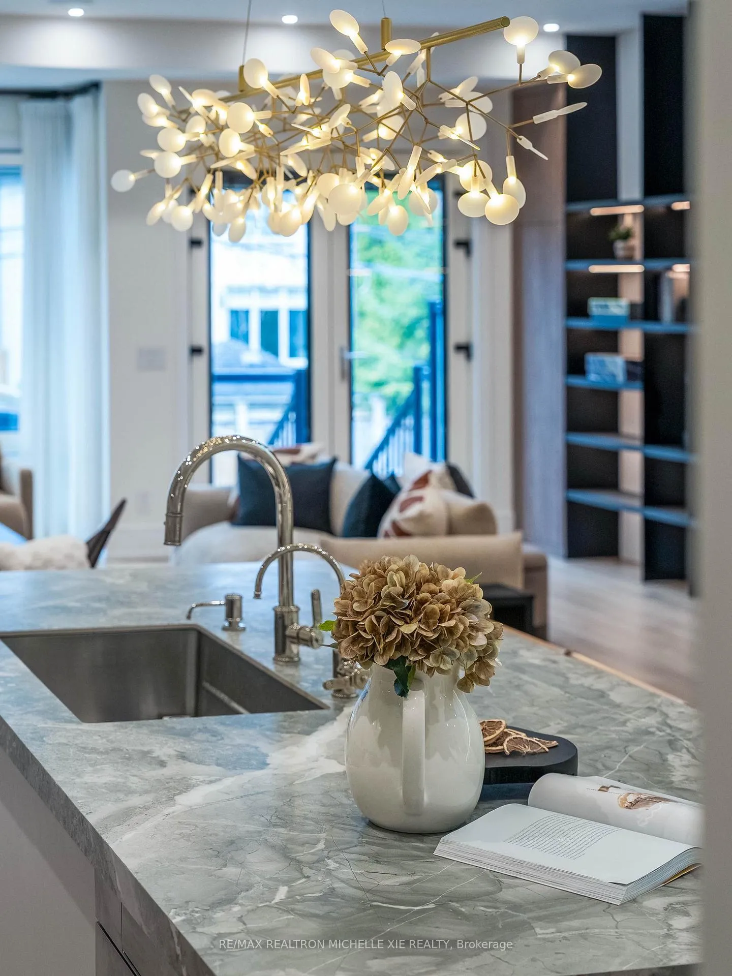 Photo 15 of 132 Duplex Avenue, Toronto, Yonge-Eglinton — HOMEH