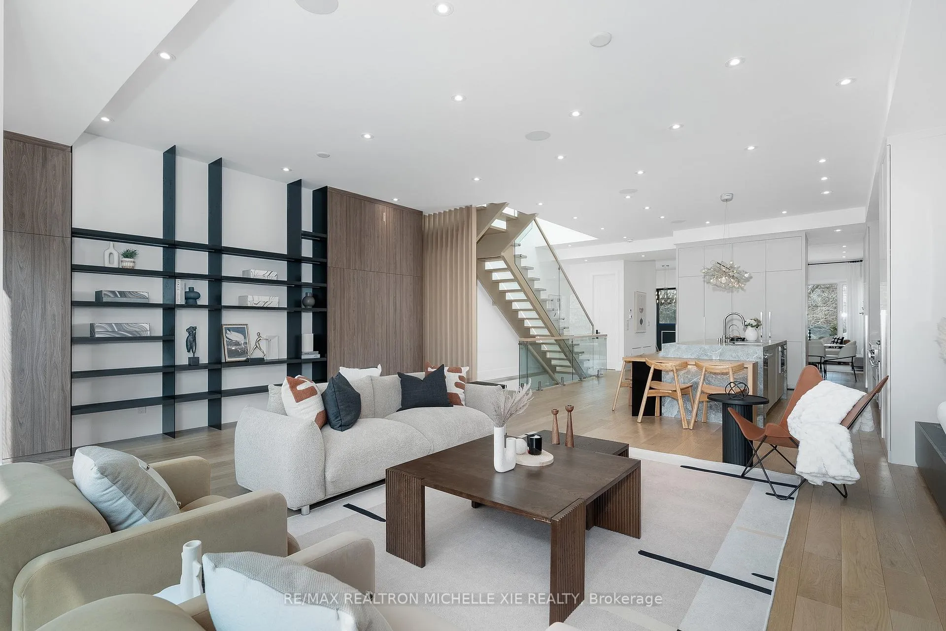Photo 20 of 132 Duplex Avenue, Toronto, Yonge-Eglinton — HOMEH