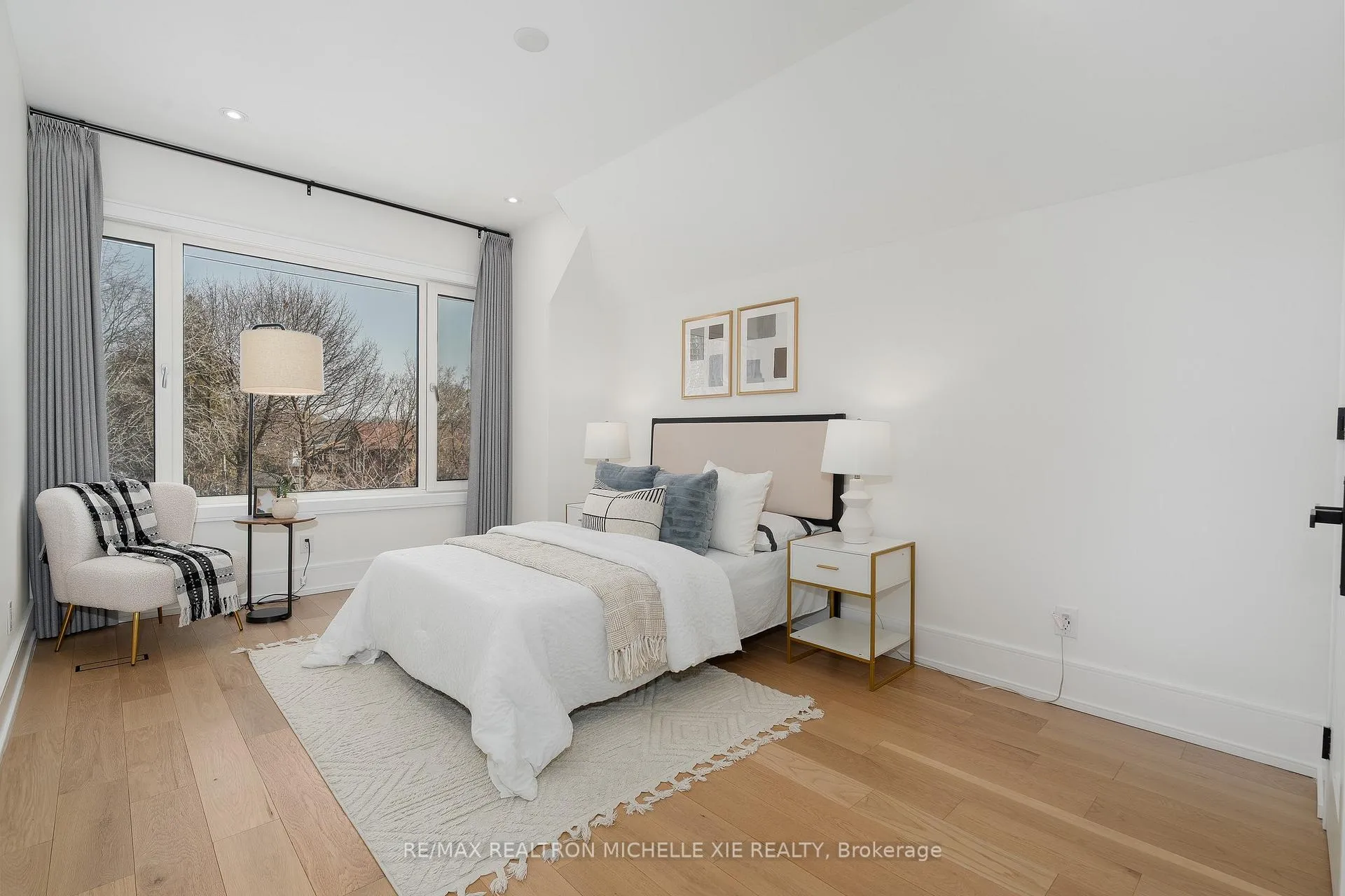 Photo 33 of 132 Duplex Avenue, Toronto, Yonge-Eglinton — HOMEH