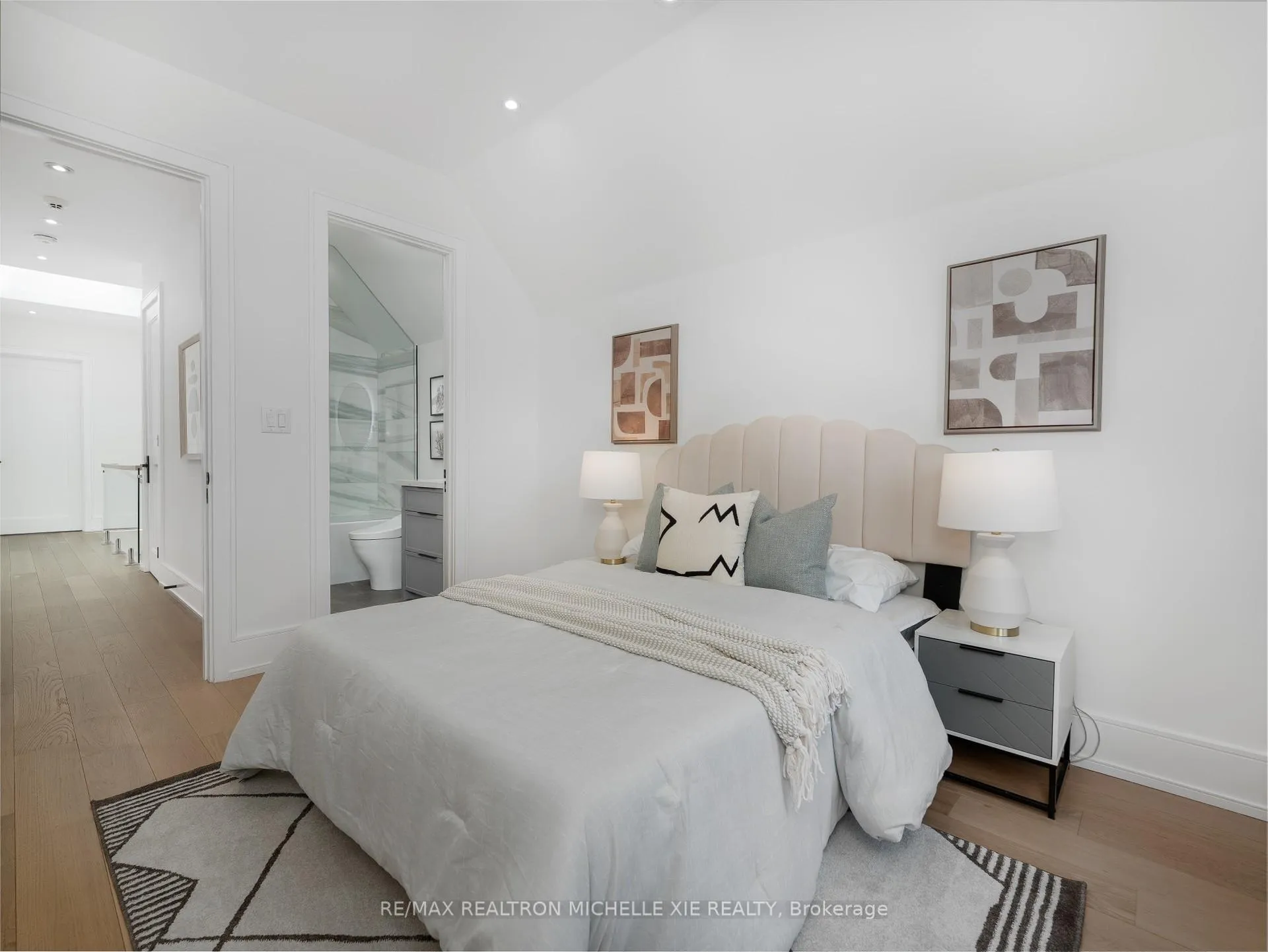Photo 39 of 132 Duplex Avenue, Toronto, Yonge-Eglinton — HOMEH