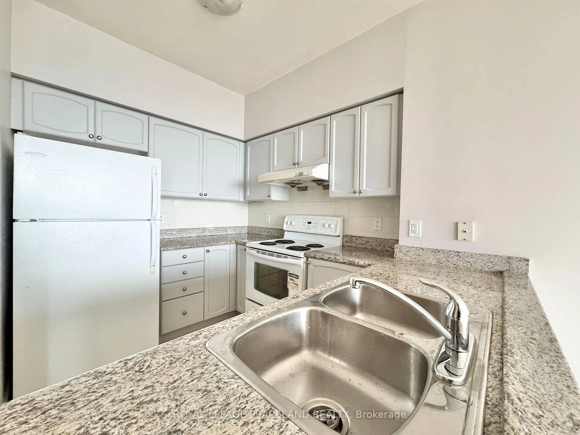 Photo 7 of Unit Ph3707, 60 Brian Harrison Way, Scarborough, Bendale — HOMEH