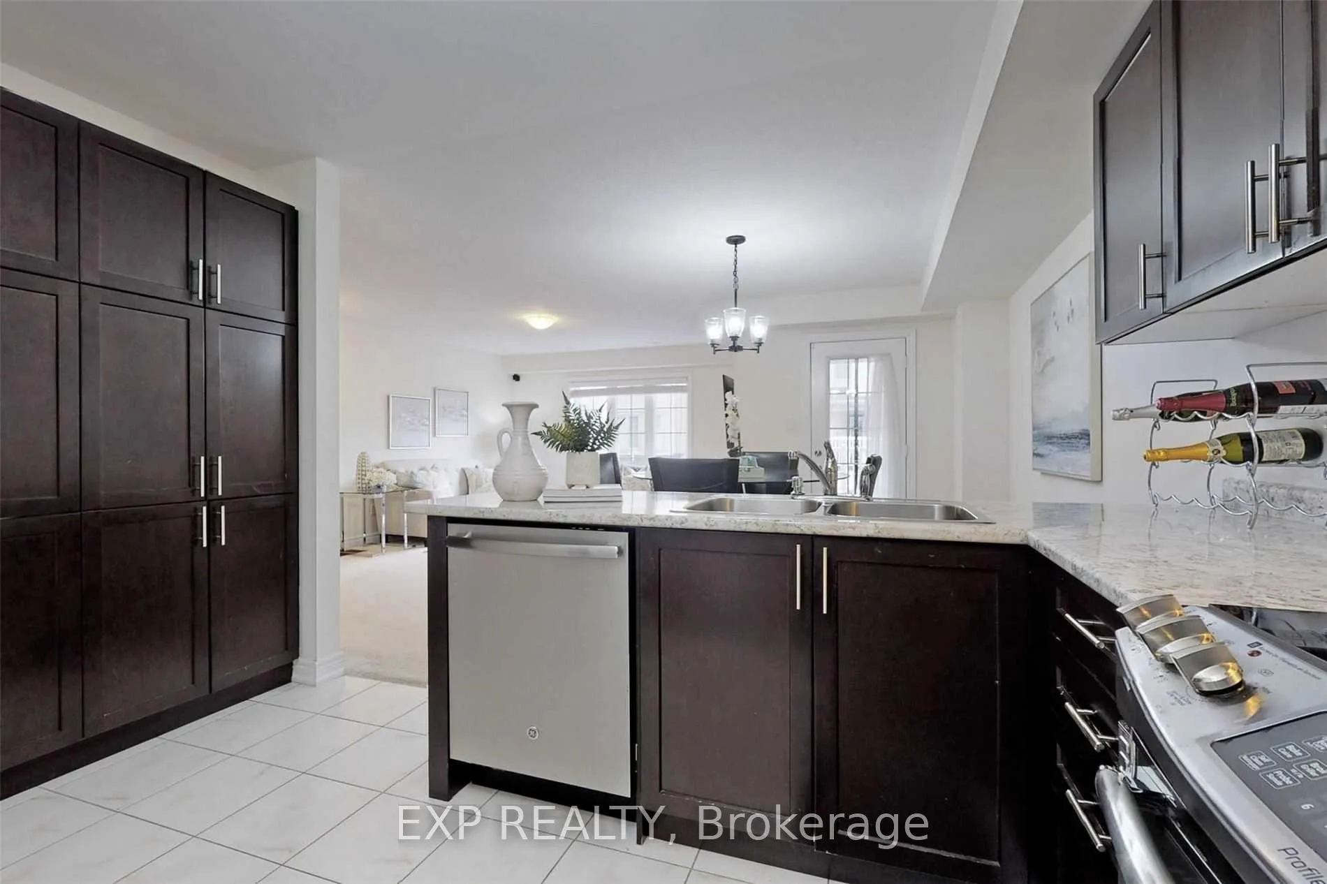 Photo 11 of Unit 26, 420 Linden Drive, Cambridge, Preston Heights — HOMEH