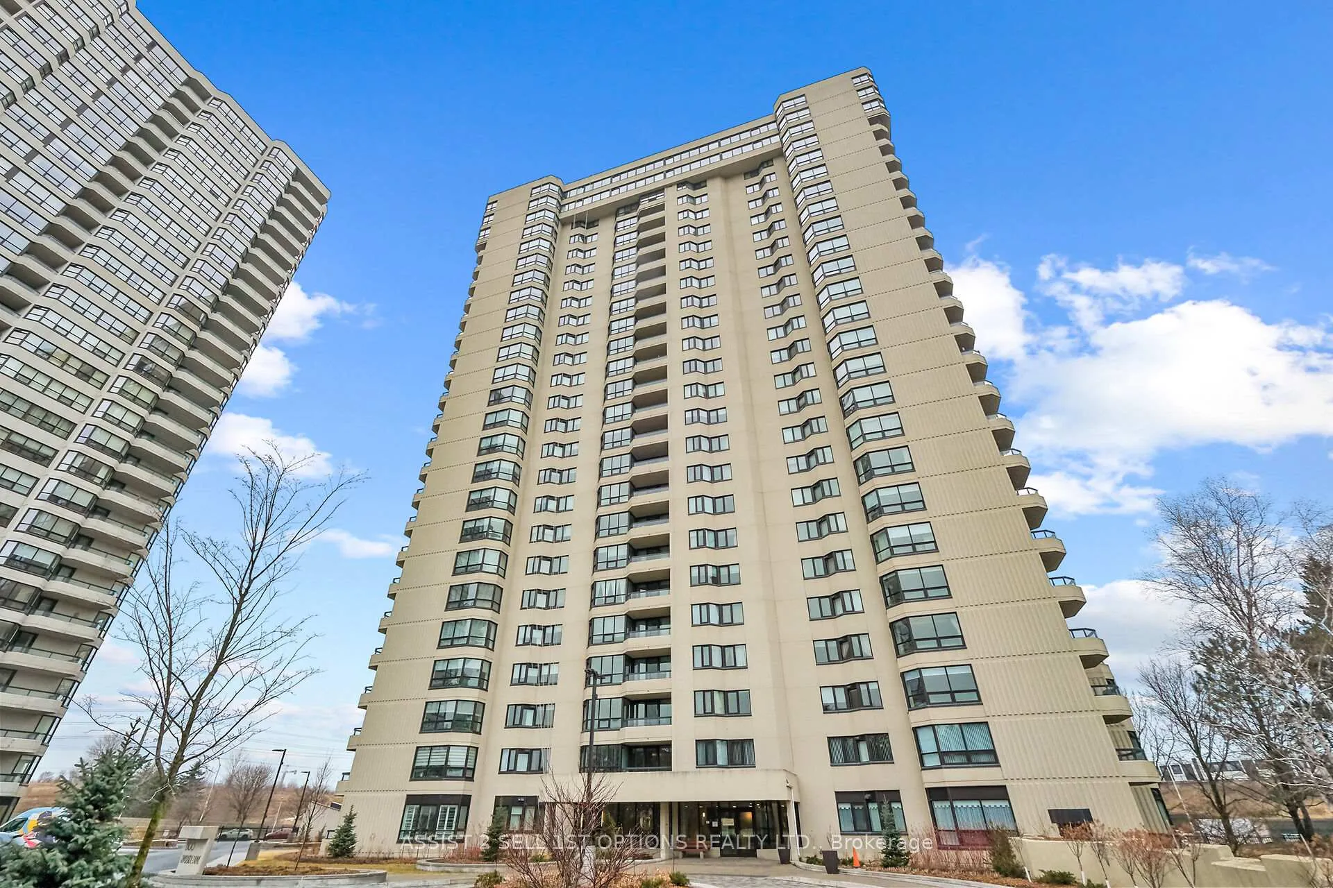 Photo 1 of Unit 807, 1500 Riverside Drive, Ottawa, Riverview Park — HOMEH