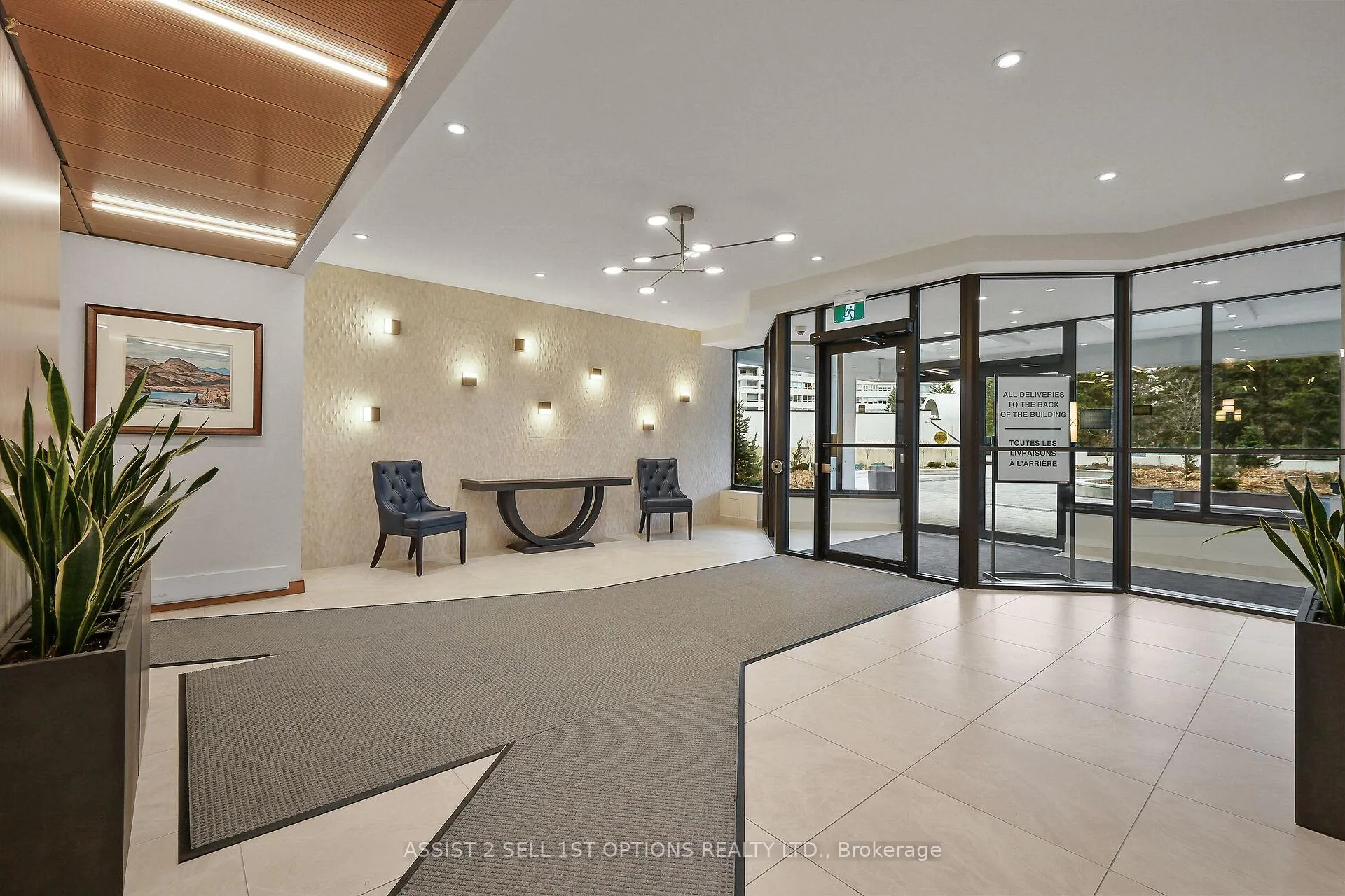 Photo 3 of Unit 807, 1500 Riverside Drive, Ottawa, Riverview Park — HOMEH