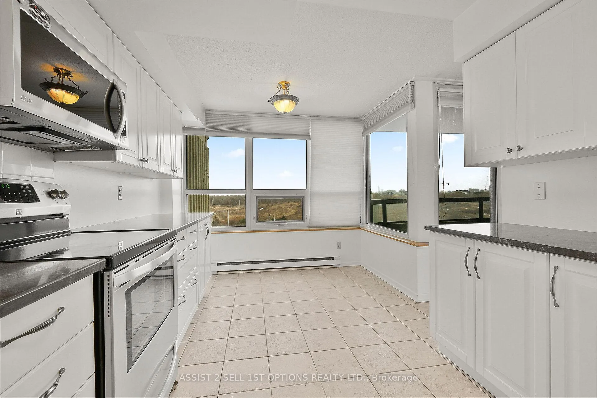 Photo 11 of Unit 807, 1500 Riverside Drive, Ottawa, Riverview Park — HOMEH