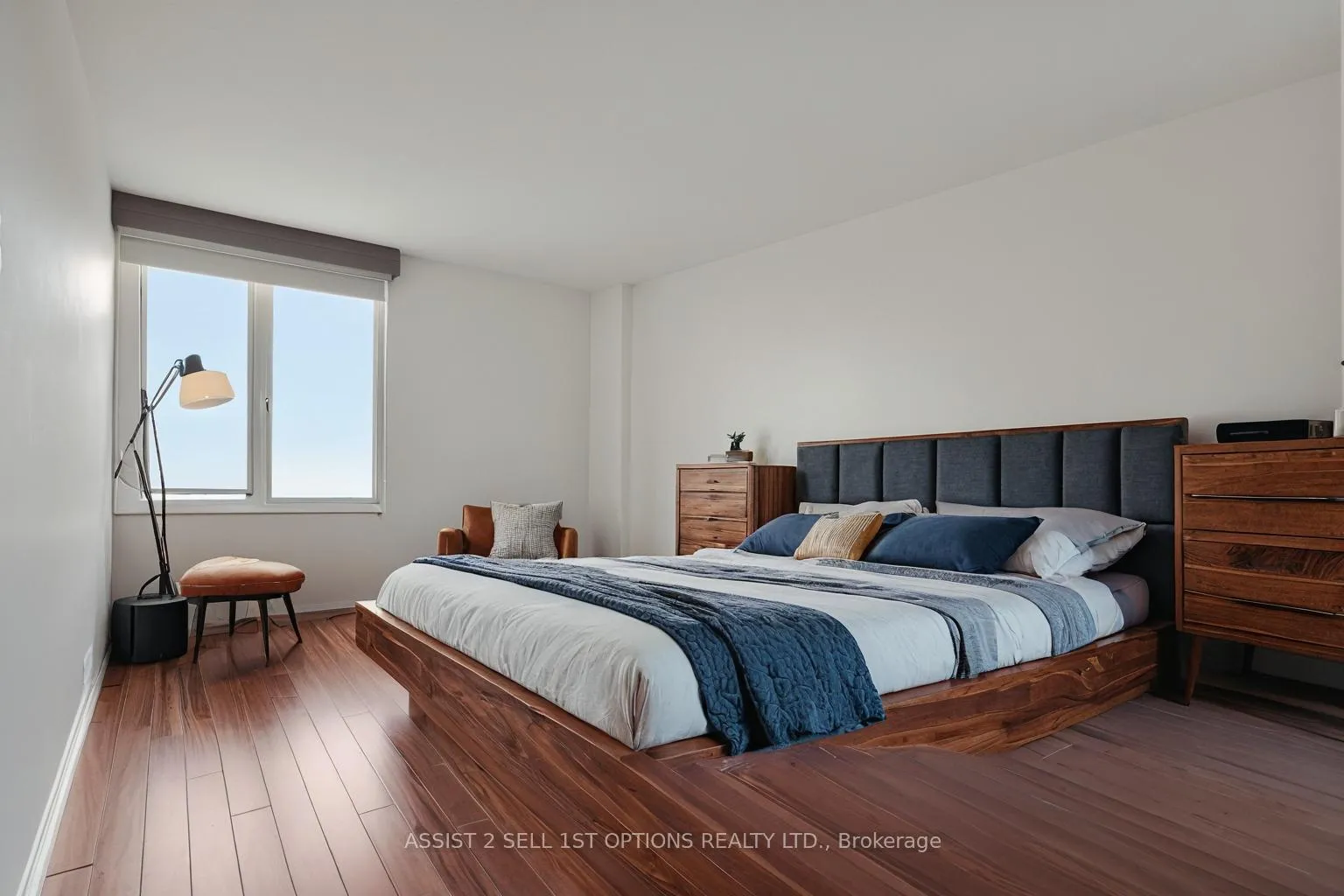 Photo 18 of Unit 807, 1500 Riverside Drive, Ottawa, Riverview Park — HOMEH