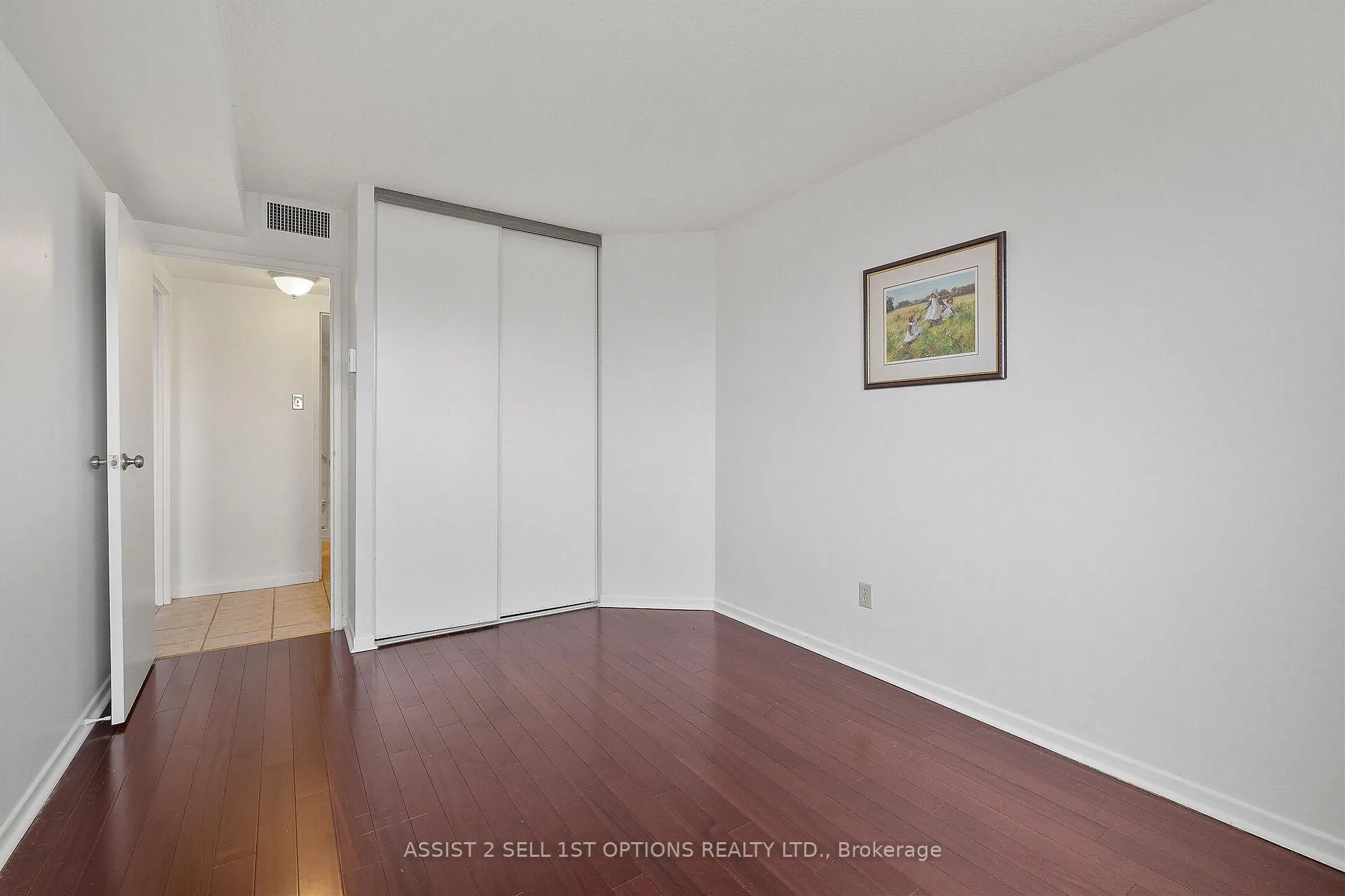 Photo 25 of Unit 807, 1500 Riverside Drive, Ottawa, Riverview Park — HOMEH