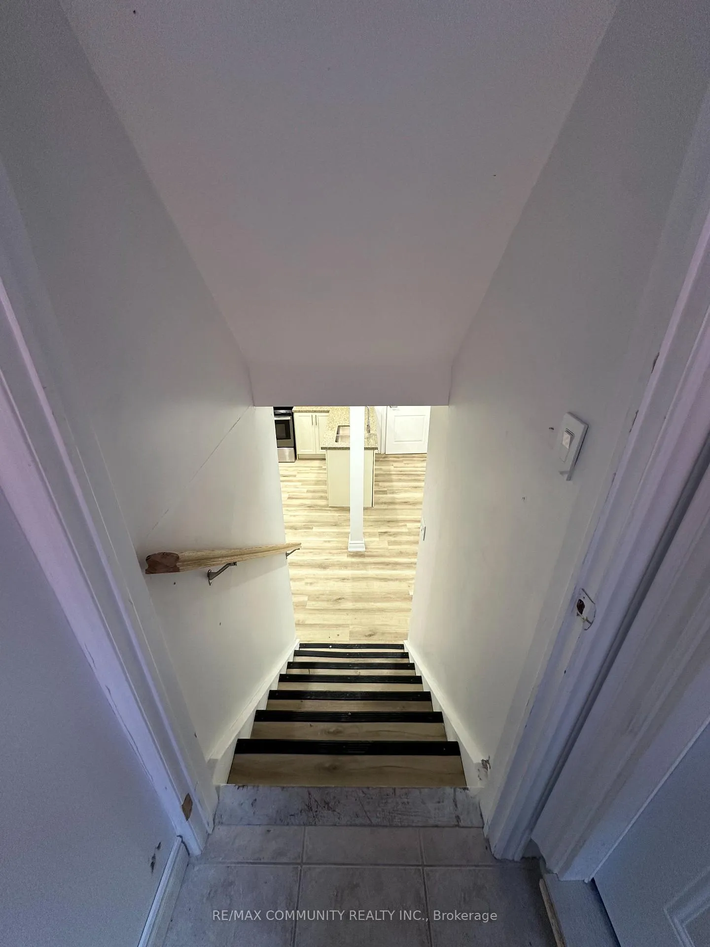 Photo 3 of Unit BASEMENT, 12 Ball Crescent, Whitby, Williamsburg — HOMEH