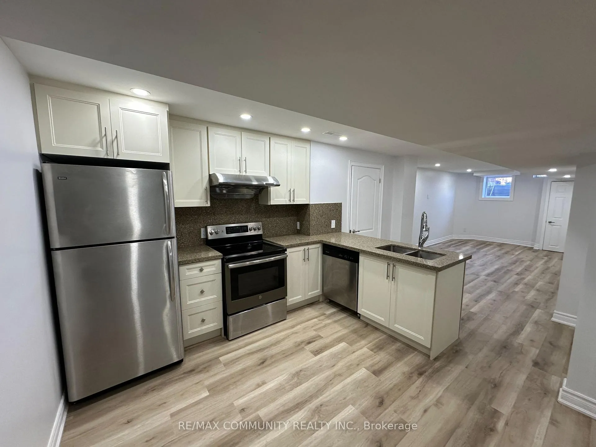 Photo 4 of Unit BASEMENT, 12 Ball Crescent, Whitby, Williamsburg — HOMEH