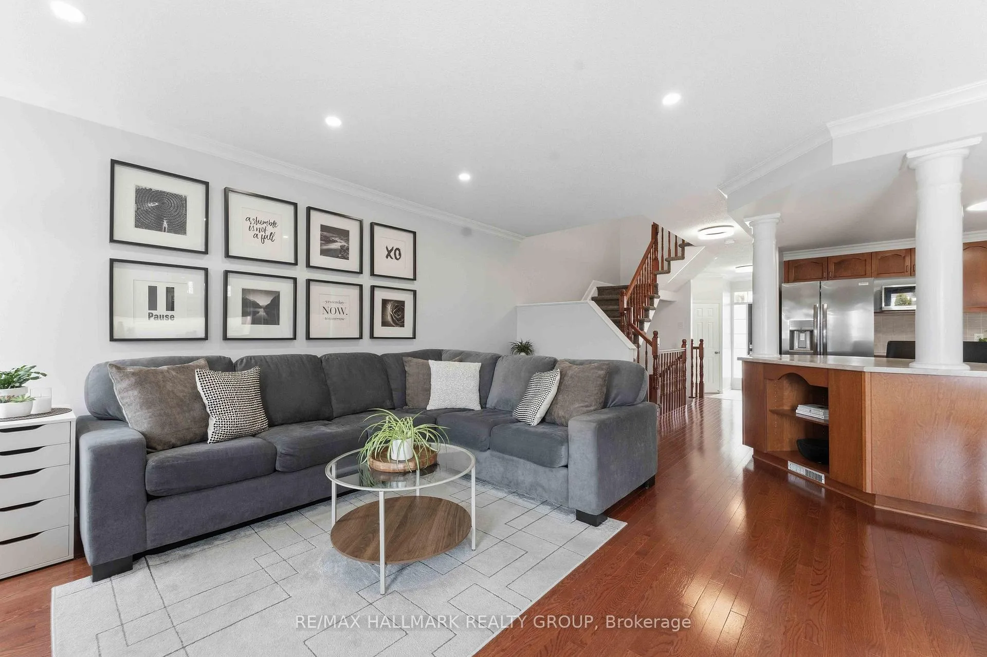 Photo 19 of 2034 Winsome Terrace, Ottawa, Fallingbrook/Gardenway South — HOMEH