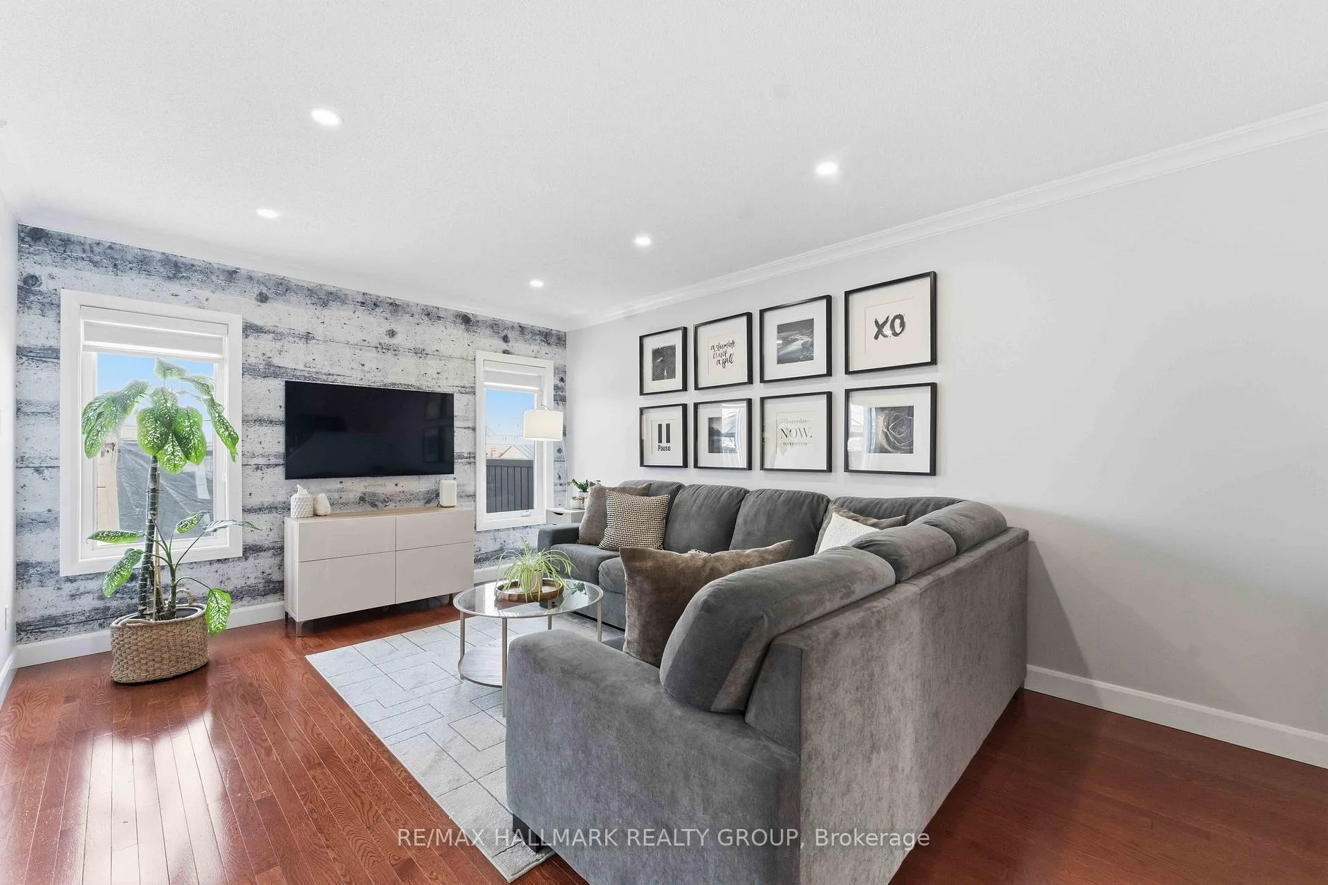 Photo 20 of 2034 Winsome Terrace, Ottawa, Fallingbrook/Gardenway South — HOMEH