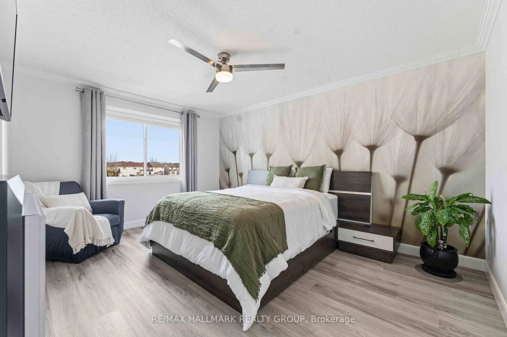 Photo 23 of 2034 Winsome Terrace, Ottawa, Fallingbrook/Gardenway South — HOMEH