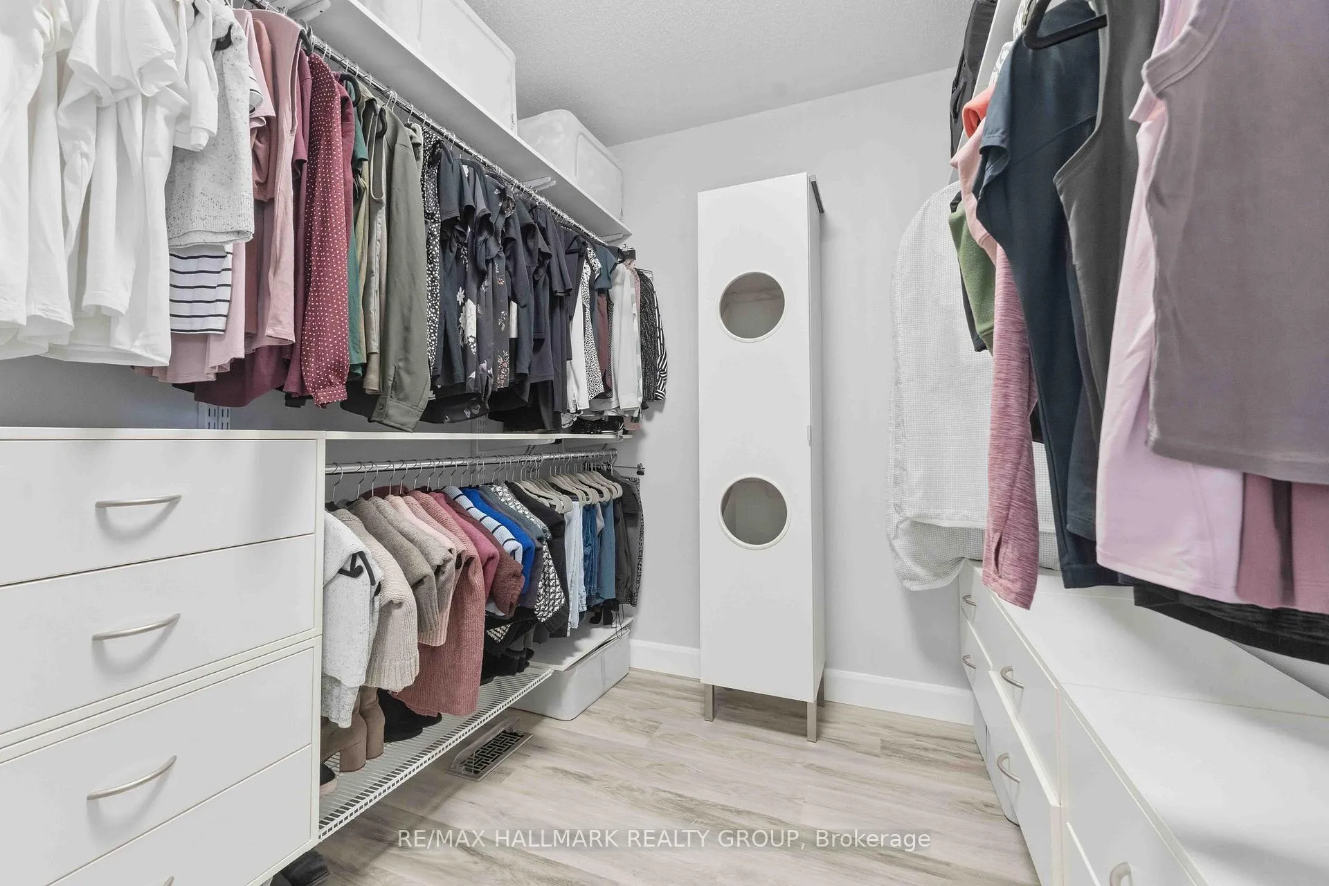 Photo 27 of 2034 Winsome Terrace, Ottawa, Fallingbrook/Gardenway South — HOMEH