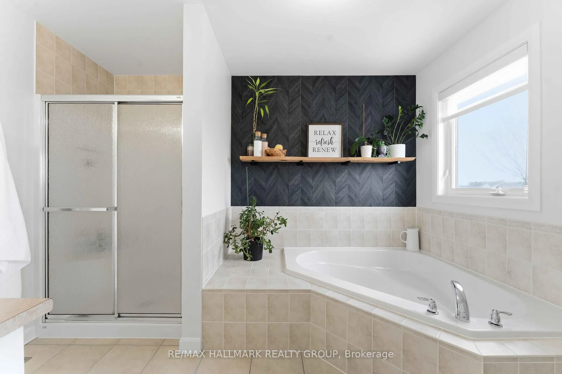 Photo 28 of 2034 Winsome Terrace, Ottawa, Fallingbrook/Gardenway South — HOMEH